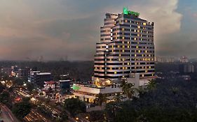Holiday Inn Hotel Cochin